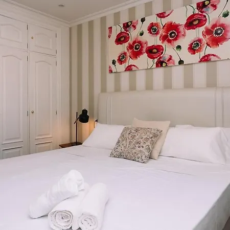 Con Encanto En El Centro De By Виго