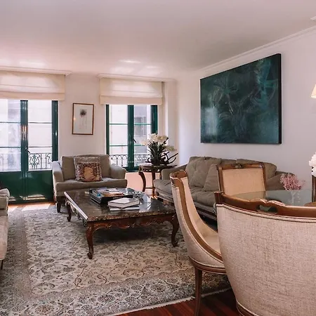 Con Encanto En El Centro De By Виго