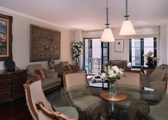 Con Encanto En El Centro De By * Vigo